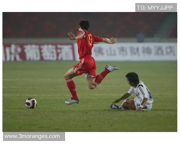 足球球星真能打球吗揭秘他们背后的训练与技巧秘诀